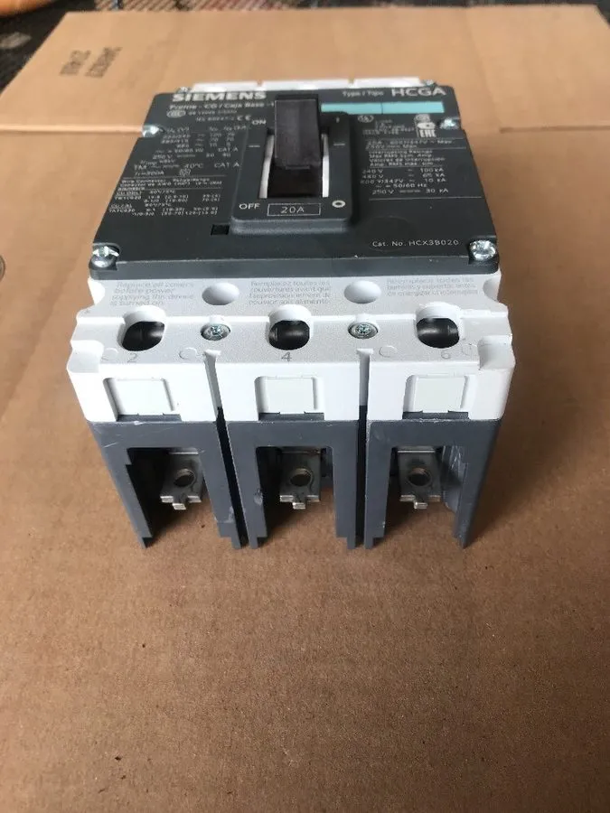 Автоматический выключатель Siemens HCX3B020 3 Pole Thermal Magnetic Circuit Brea