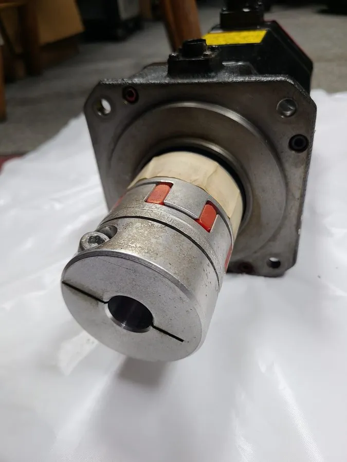 Серводвигатель Fanuc AC Servo Motor βiS 12/3000 A06B-0078-B403
