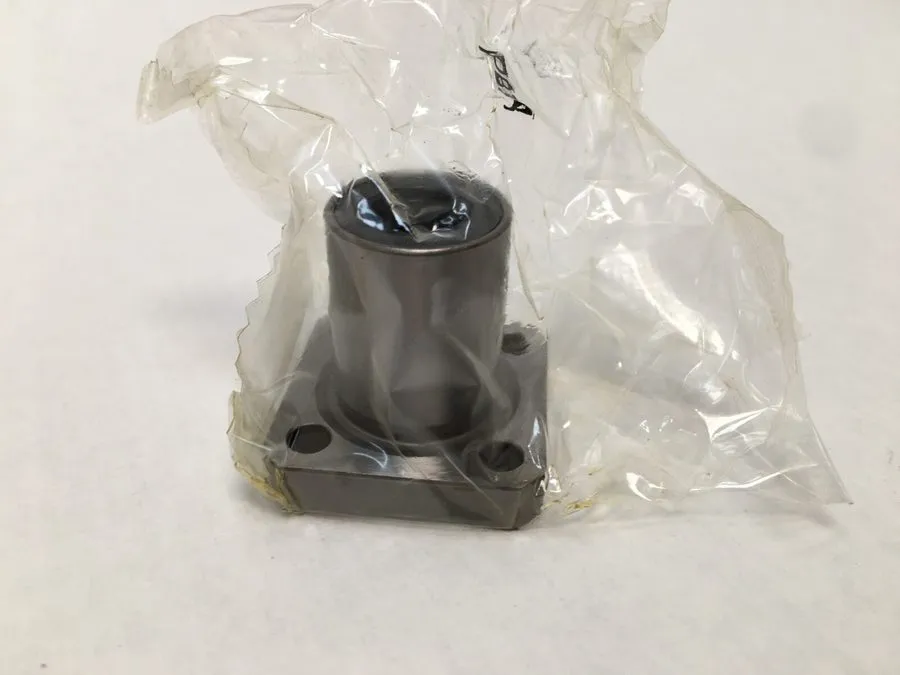 Линейная направляющая THK LMK10UU Flange Linear Bearing 10 mm ID LMK 10 UU Japan — фото лота 1
