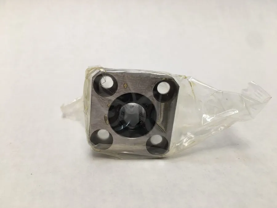 Линейная направляющая THK LMK10UU Flange Linear Bearing 10 mm ID LMK 10 UU Japan — фото лота 2