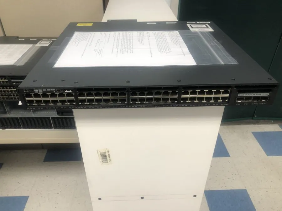 Коммутатор Cisco WS-C3650-48FWD-S 3650 48Port FPoE2x10GUplink w/5 AP licen
