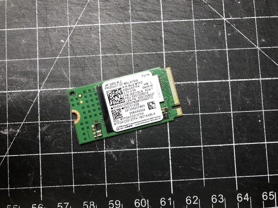 SSD-накопитель Micron 2450 512GB M.2 2242 PCIe Gen4 x4 NVMe SSD MTFDKCD512TFK 96
