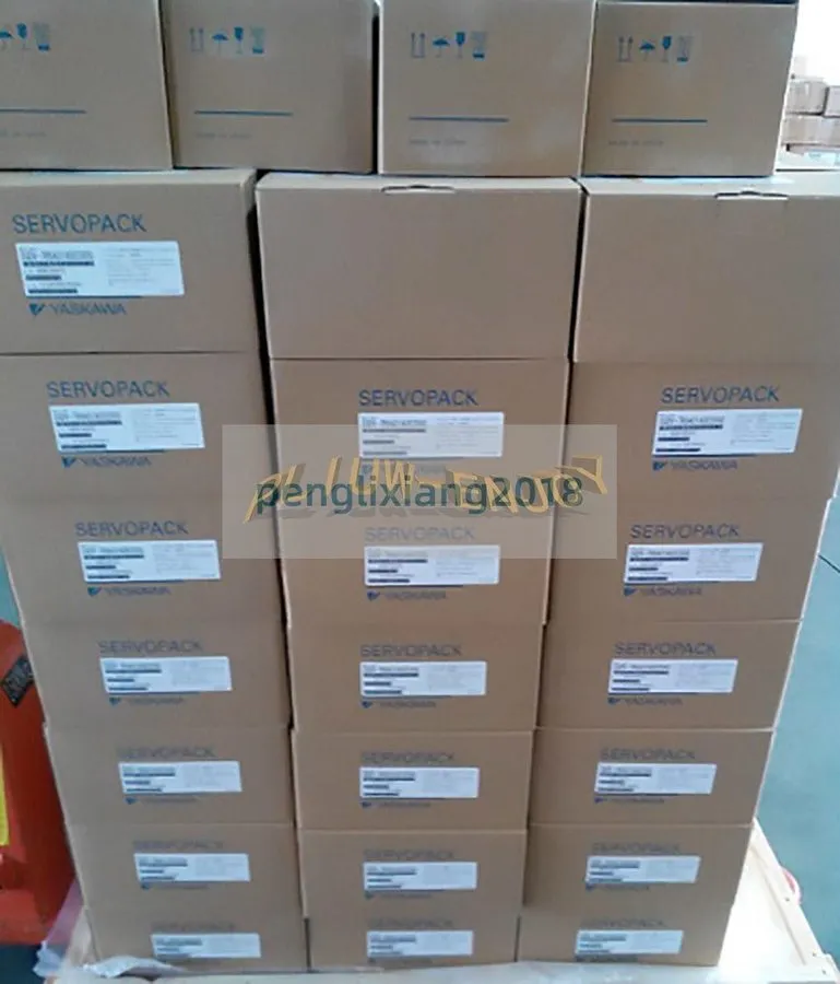 Серводвигатель Yaskawa SGMGV-13ADA2C