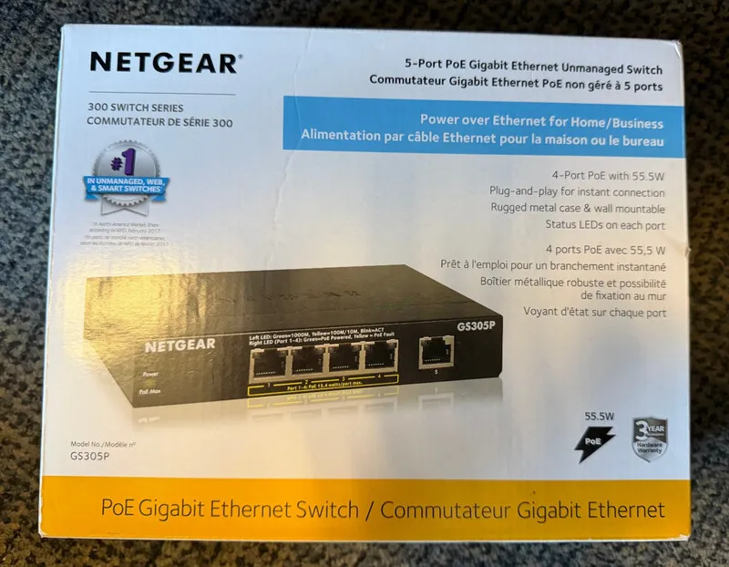 Коммутатор NETGEAR GS305P 5-Port Gigabit Ethernet PoE + Unmanaged Switch (63W)