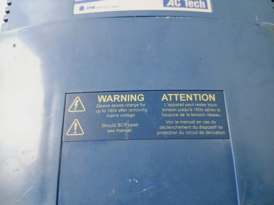 Частотный преобразователь LENZE SMVECTOR ESV183N04TXB Variable Frequency Drive(V