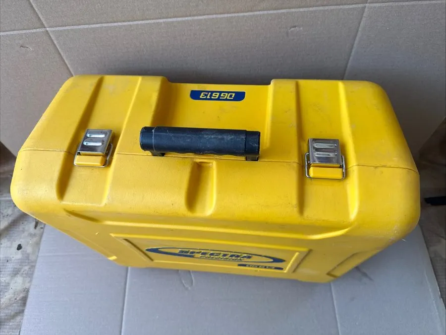 Нивелир SPECTRA PRECISION DG813, DG613 PIPE LASER LEVEL CARRYING CASE, TRIMBLE