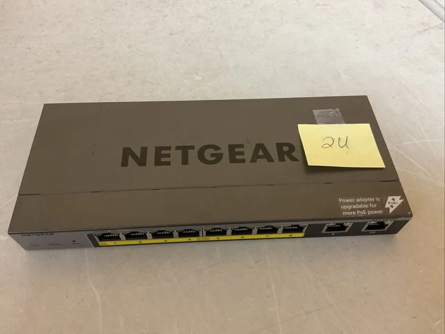 Коммутатор NetGear ProSafe (GS110TP-100NAS) 8-Ports External Ethernet Switch