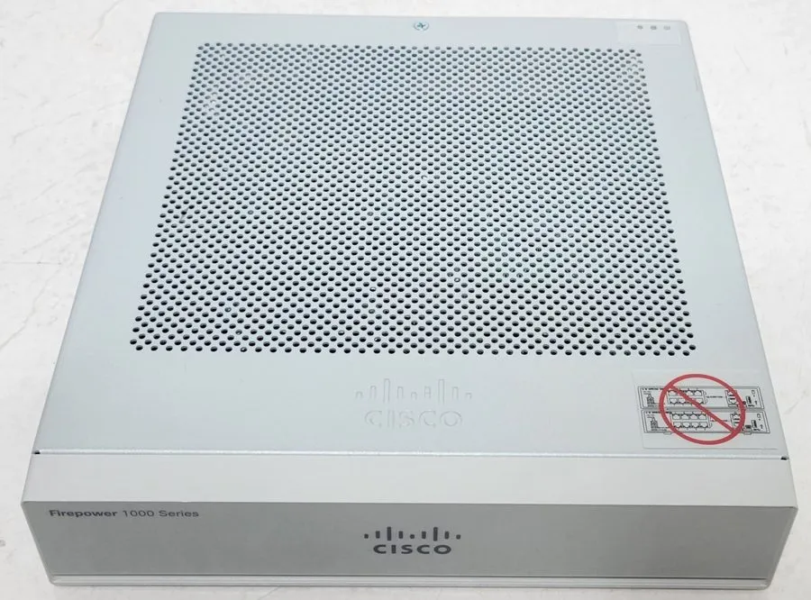 Межсетевой экран Cisco FPR-1010 V01 Firepower 1010 Firewall 8-Port GbE 2x PoE+ L