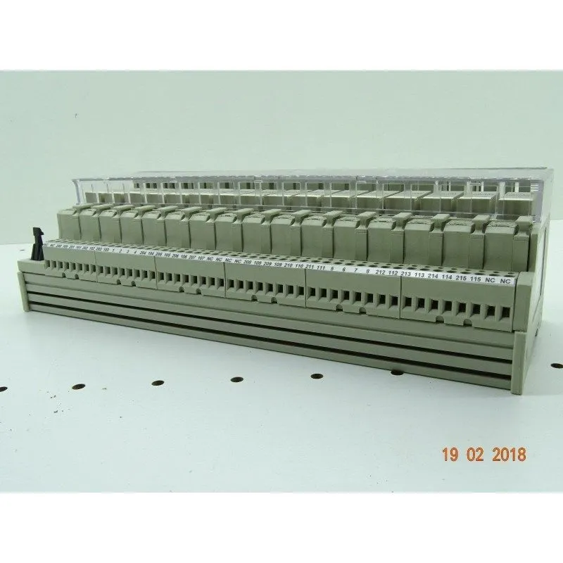 Сервер Telemecanique ABE7 R16T319 Plug-In Relay Sub-Bases Fuse + Blade Isol/Ch