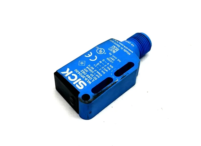 Фотоэлектрический датчик SICK WL9-3P2430 Photoelectric Switch Sensor Retroreflec