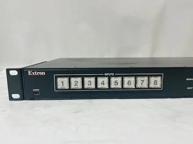 Видеокоммутатор Extron IN1608 DTP 330 Extension Scaling Presentation Switcher
