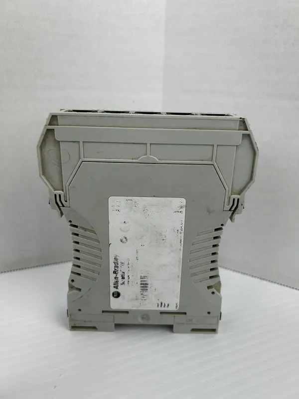 Коммутатор Allen-Bradley 1783-US05T Ethernet Switch