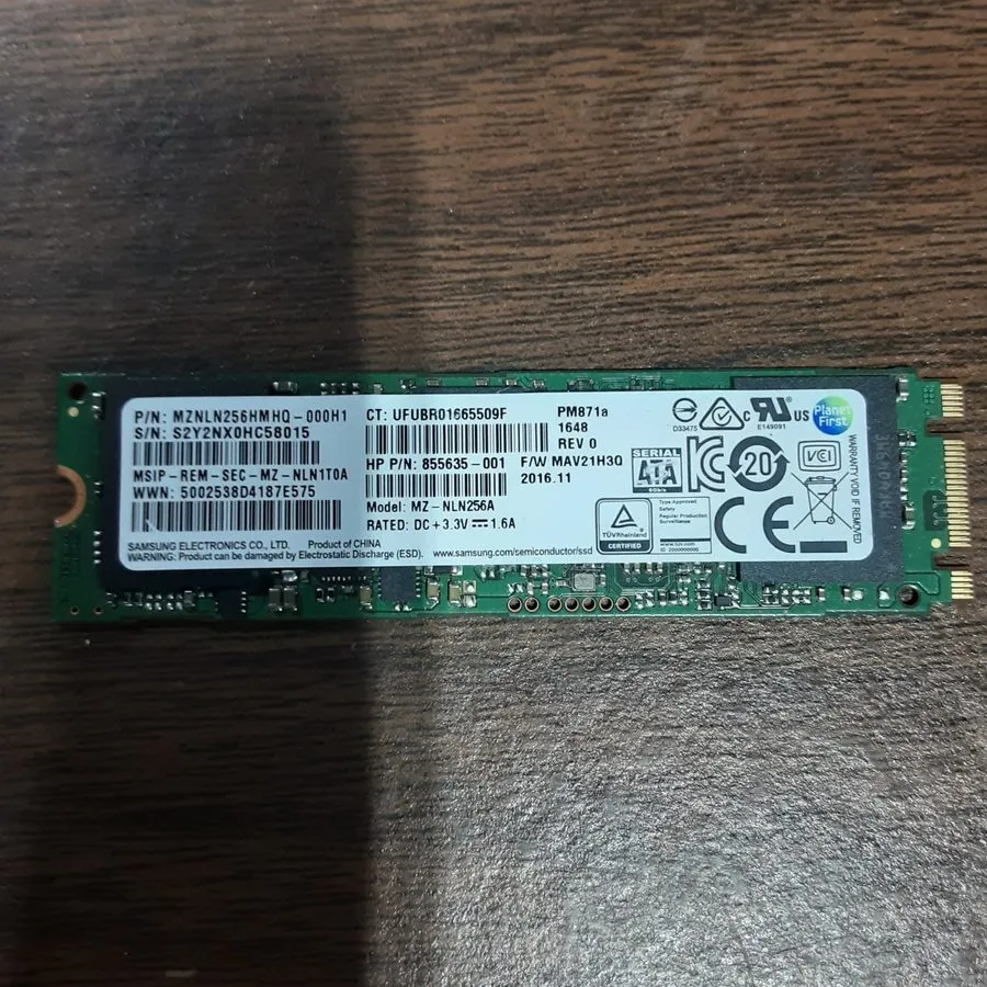 SSD-накопитель Samsung PM871a 256GB MZNLN256HMHQ-000H1 Solid State Drive SSD HP 