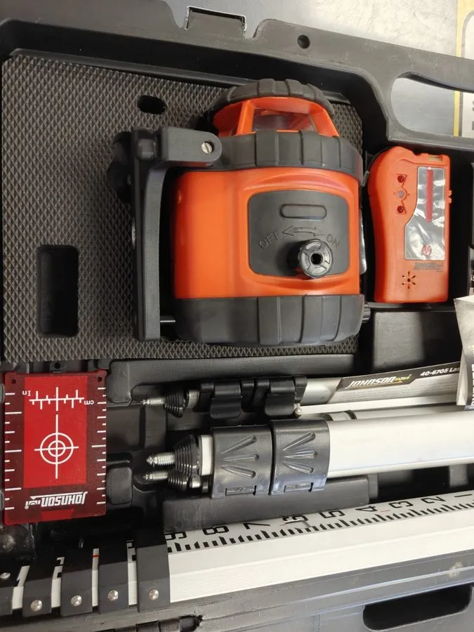 Нивелир Johnson 40-6515 Rotary Laser Level 40-6705 Detector Receiver