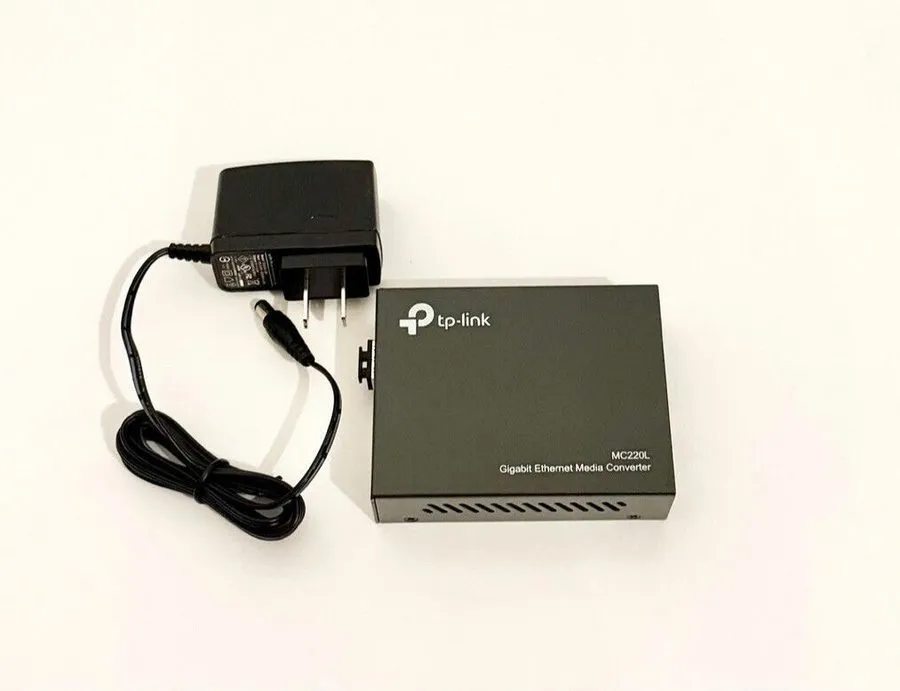 Медиаконвертер TP-Link MC220L Gigabit Ethernet SFP to RJ45 Fiber Media Converter