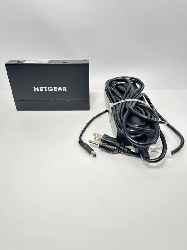 Коммутатор NETGEAR GS308EP 8-Port Gigabit PoE+ Smart Managed Ethernet Switch 62W