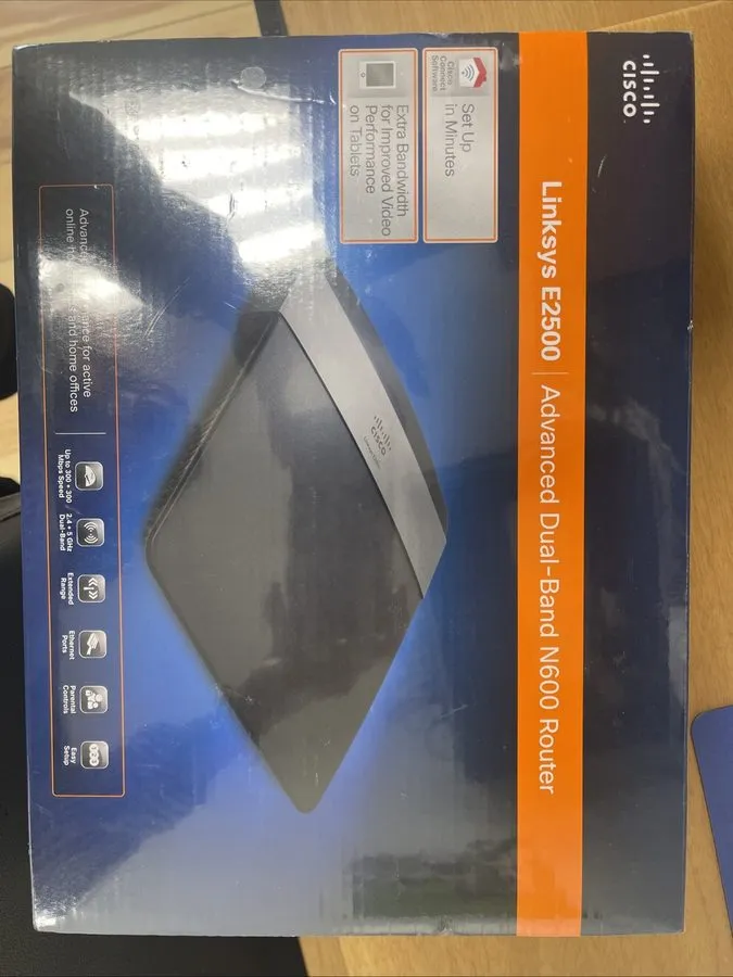 Маршрутизатор Cisco Linksys E2500 Wireless N Dual Band 4-Port Router