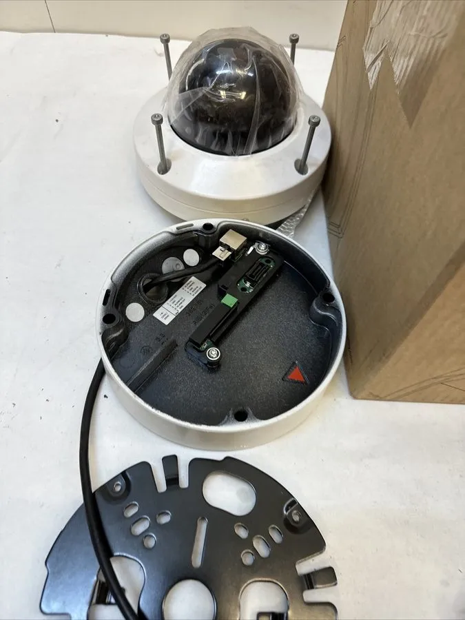 Камера Bosch NDE8502R Flexidome IP Starlight Outdoor Network Dome Camera/New OB