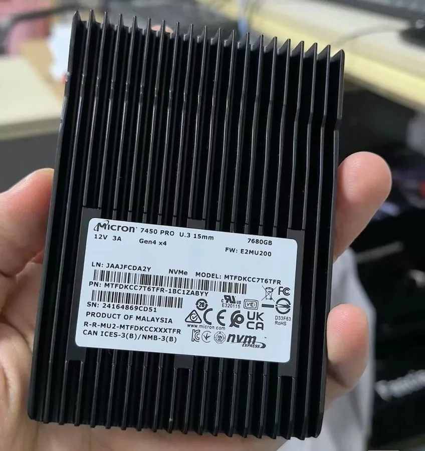 SSD-накопитель Micron 7450 PRO 7.68TB SSD U.3 15mm PCIe Gen4 x4 NVMe MTFDKCC7T6T