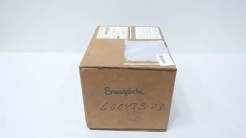 Трубопроводная арматура Swagelok CAPTL-03060-23 KCY1ERK422A20000 Gas Regulator