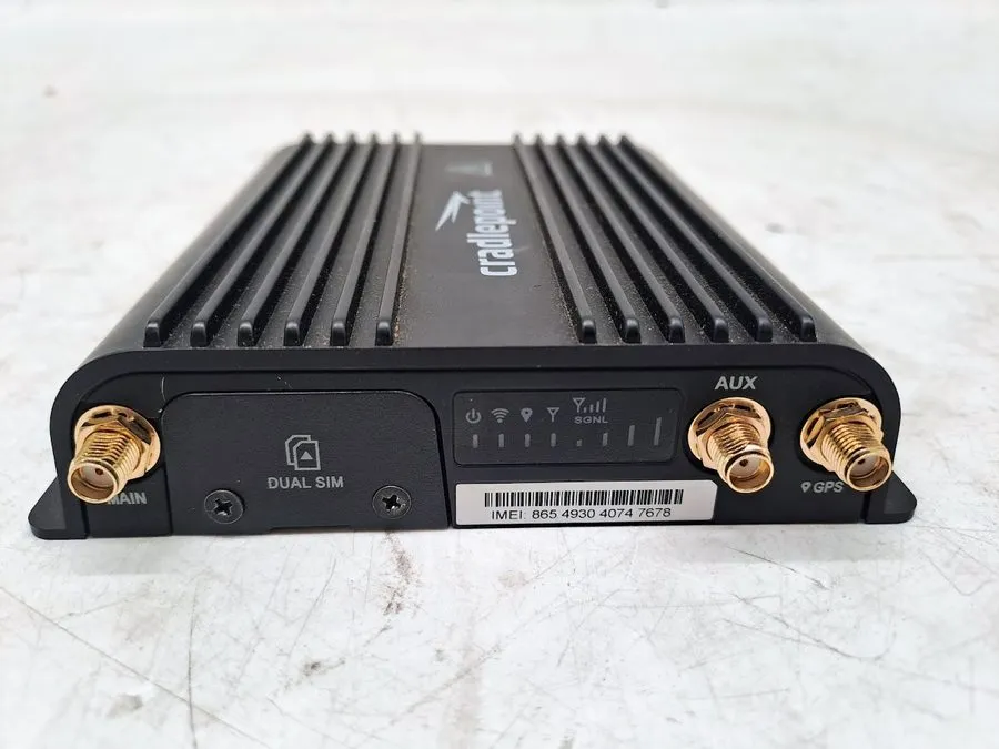 Маршрутизатор Cradlepoint IBR600C-150M-D Router