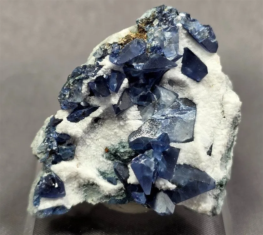 Лабораторный прибор Benitoite On Matrix, Benitoite Gem Mine, San Benito Co., Cal — фото лота 1