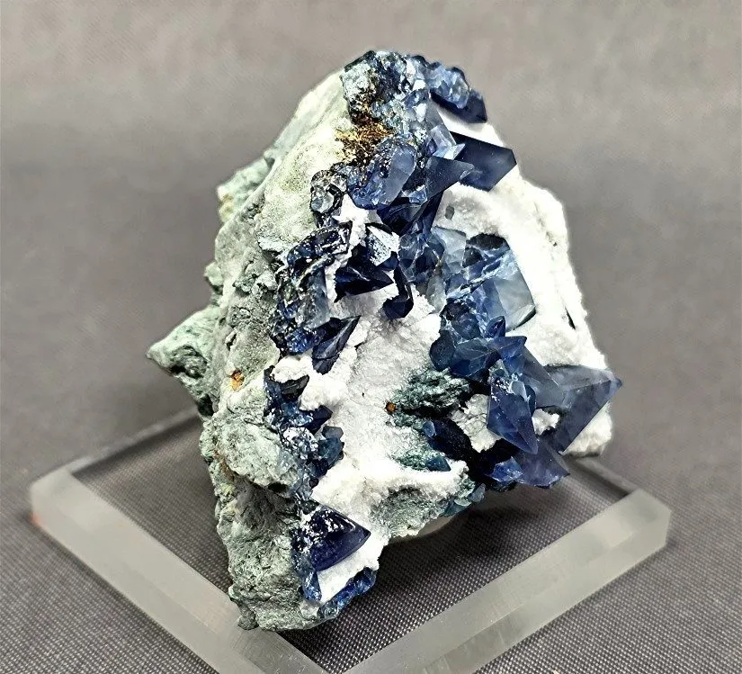 Лабораторный прибор Benitoite On Matrix, Benitoite Gem Mine, San Benito Co., Cal — фото лота 2
