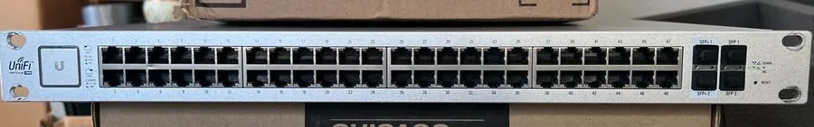 Коммутатор Ubiquiti UniFi US-48-750W 48-Port Gigabit PoE+ Managed Switch 750W 4x