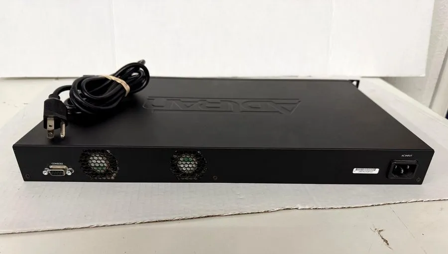 Коммутатор Adtran NetVanta 1234P 2nd Gen 24-Port 10/100 PoE Network Switch 17025 — фото лота 1