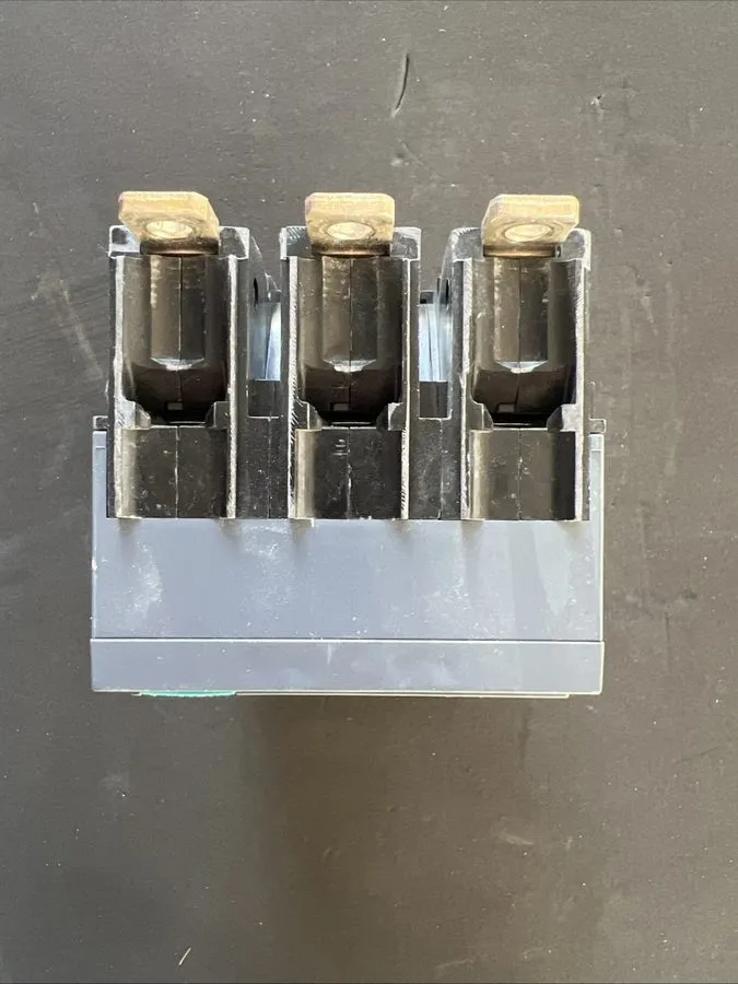 Автоматический выключатель SIEMENS CIRCUIT BREAKER 3VA4160-5ED34-0AA0 60A 600Y/3 — фото лота 3