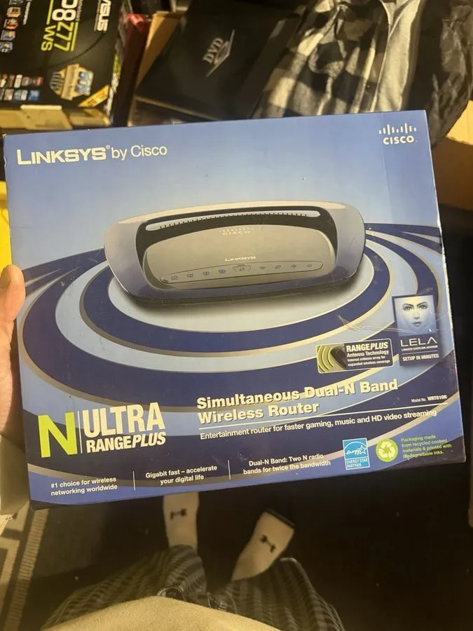 Маршрутизатор Linksys WRT610N 270 Mbps 4-Port Gigabit Wireless N Router