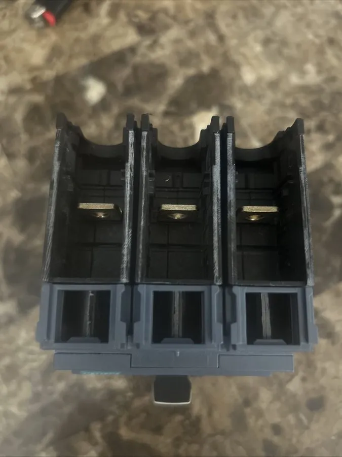 Автоматический выключатель Siemens 3VA5125-6ED31-0AA0 3p 25a 65k Circuit Breaker