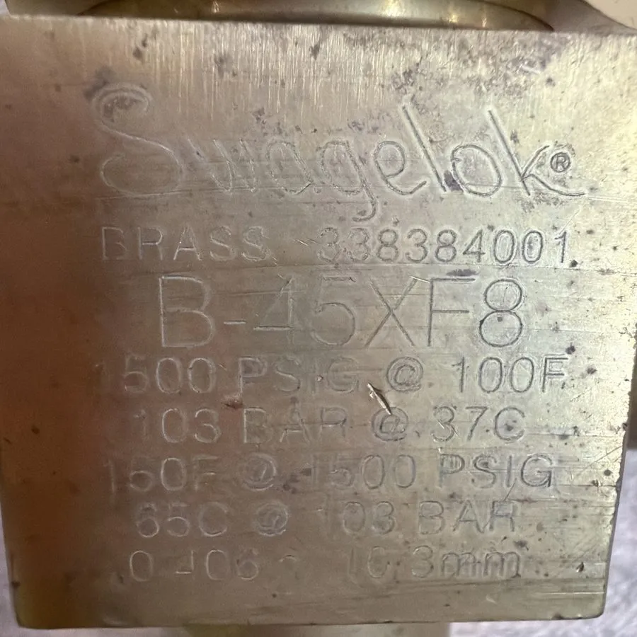 Клапан Swagelok B-45XF8 Brass 1-Piece 40 Series 3-Way Ball Valve FNSP — фото лота 1