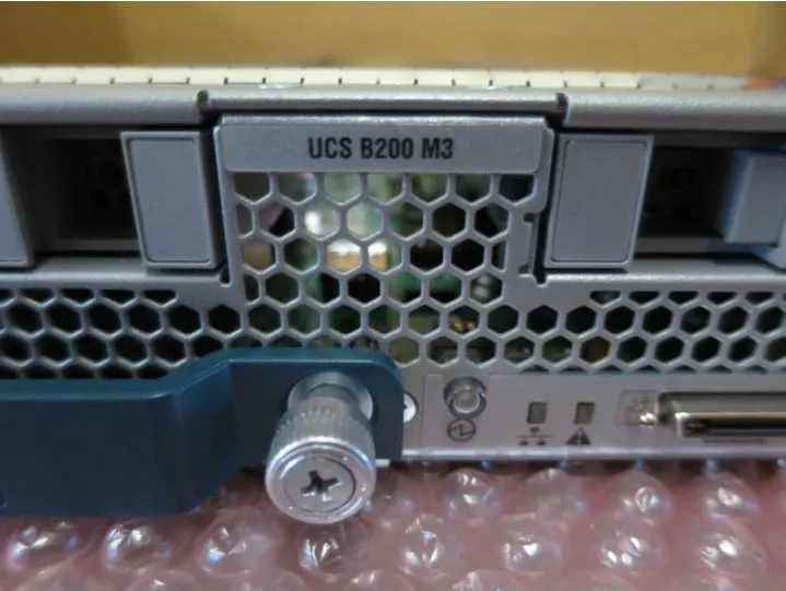 Сервер Cisco UCS-B200-M3 B200 M3 Blade Server 2 x E5-2670 8-Core 384Gb RAM 2TB H