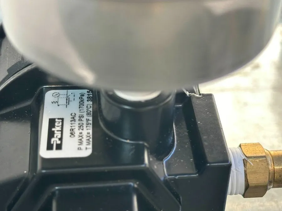 Трубопроводная арматура Parker 06R113ac Air Pressure Regulator, Pipe Size 1/4" — фото лота 2