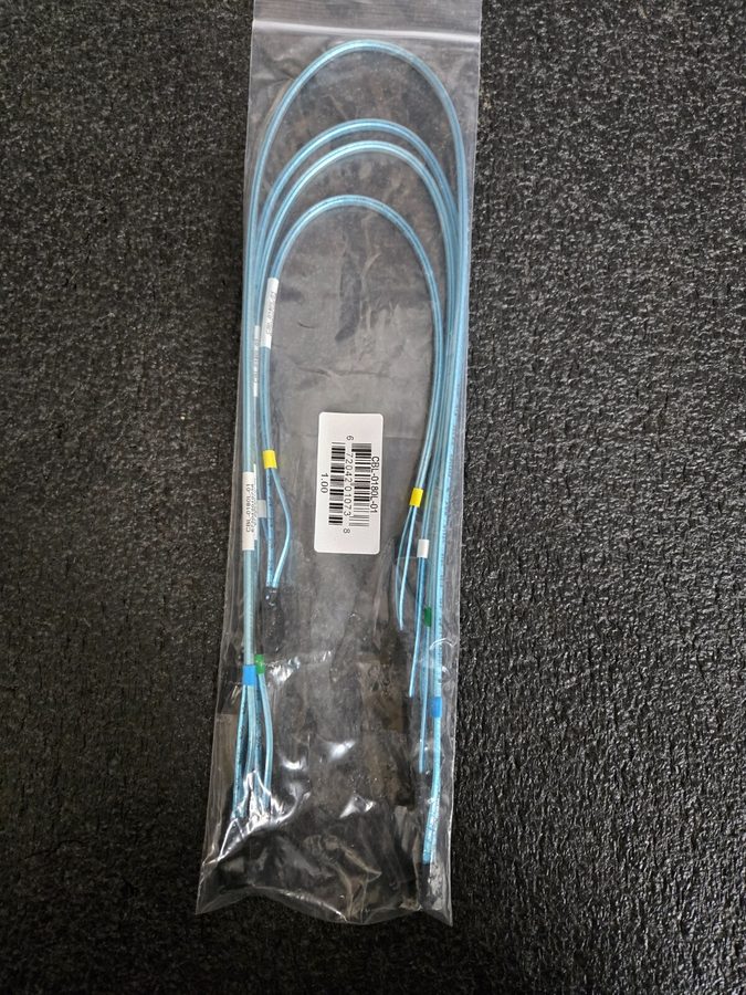 Кабель Supermicro CBL-0180L-01 SATA Set of Round Straight-Right Angle 70/59/48/3