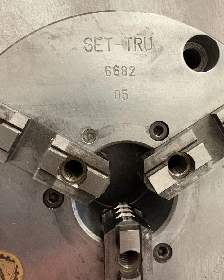 Режущий инструмент 6 1/4 Bison “set tru” Self Centering 3jaw Lathe Chuck #6682-0 — фото лота 1
