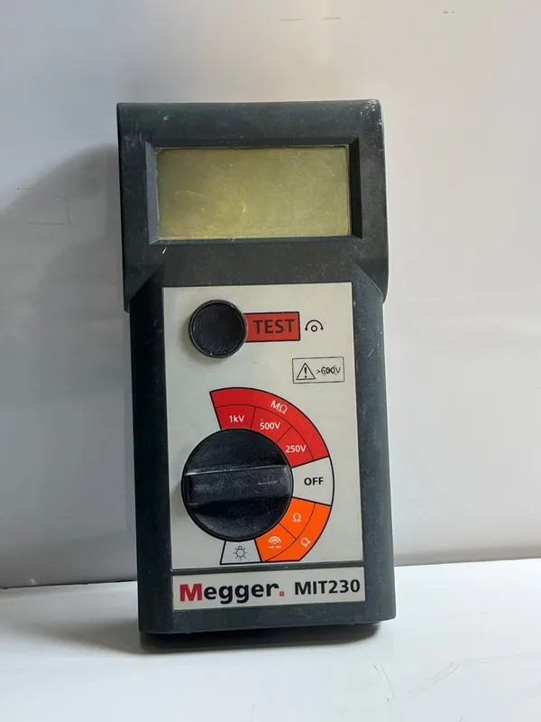 Тестер Megger MIT230 Meter Insulation Tester