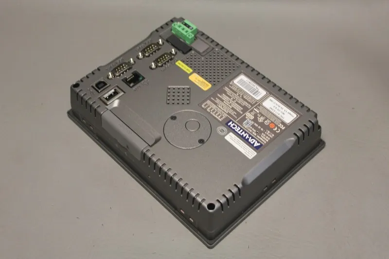 ADVANTECH TOUCHSCREEN HMI OPERATOR PANEL TPC-61 TPC-61T-E3AE
