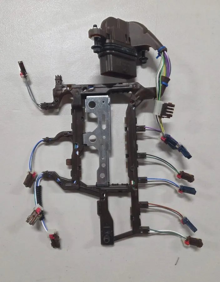 Клапан 9T50 Valve body internal wire harness для GM Cadillac XT6 XT5 XT6 2428499 — фото лота 1