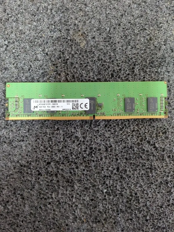 Модуль памяти 8GB DDR4 RDIMM MTA9ASF1G72PZ