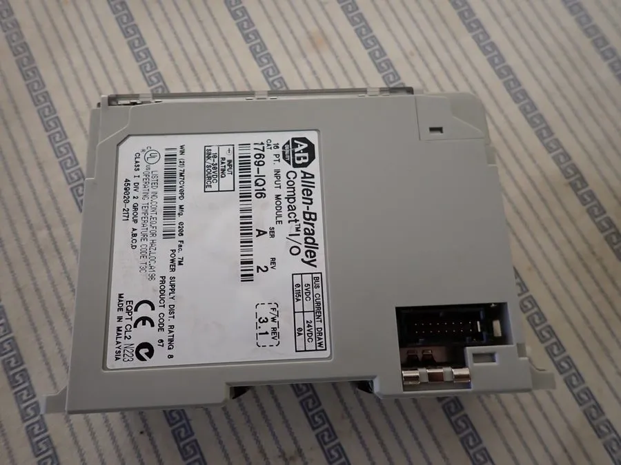 Модуль ввода-вывода Allen Bradley Compact I/O Compactlogix 16 Point 24DC Sink/ S
