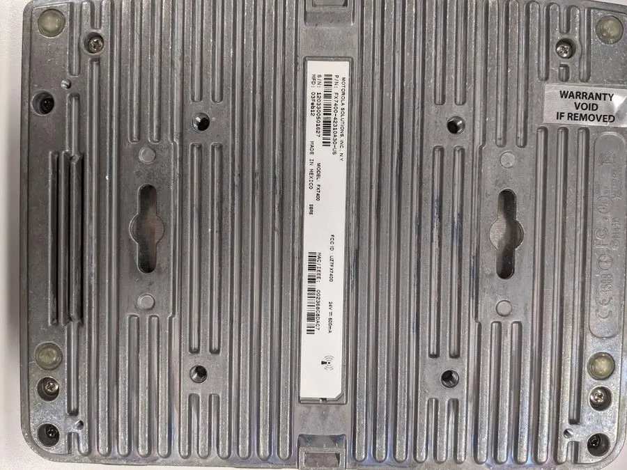 Оборудование видеонаблюдения Motorola FX7400 4-Port UHF RFID Card er — фото лота 1