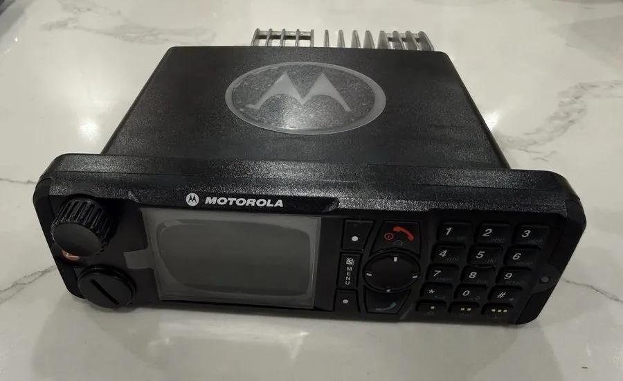 Ретранслятор Motorola MTM5400 350-390MHz MT853C Tetra Radio Walkie Talkie repeat