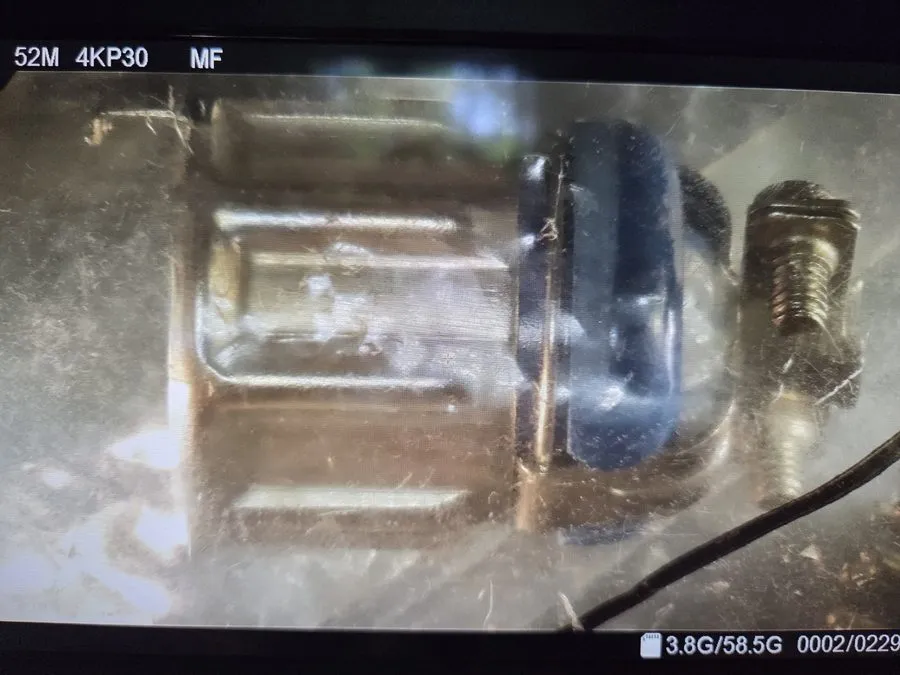 Разъём Amphenol 126-220, 9-Pin Male Connector W/Hood, CC & Locking Ring — фото лота 1