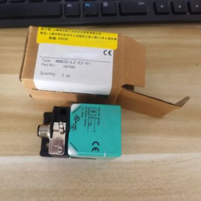 Датчик приближения PEPPERL+FUCHS NBB20-L2-E2-V1 Proximity Switch Sensor