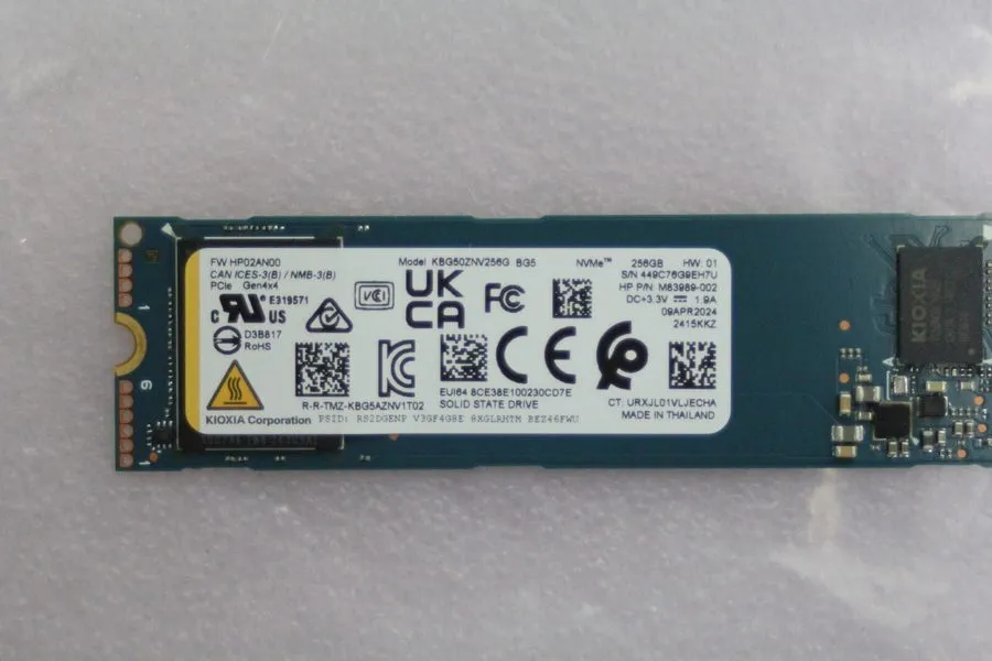 SSD-накопитель KIOXIA BG5 512GB M.2-2280 NVMe SSD KBG50ZNV512G BG5