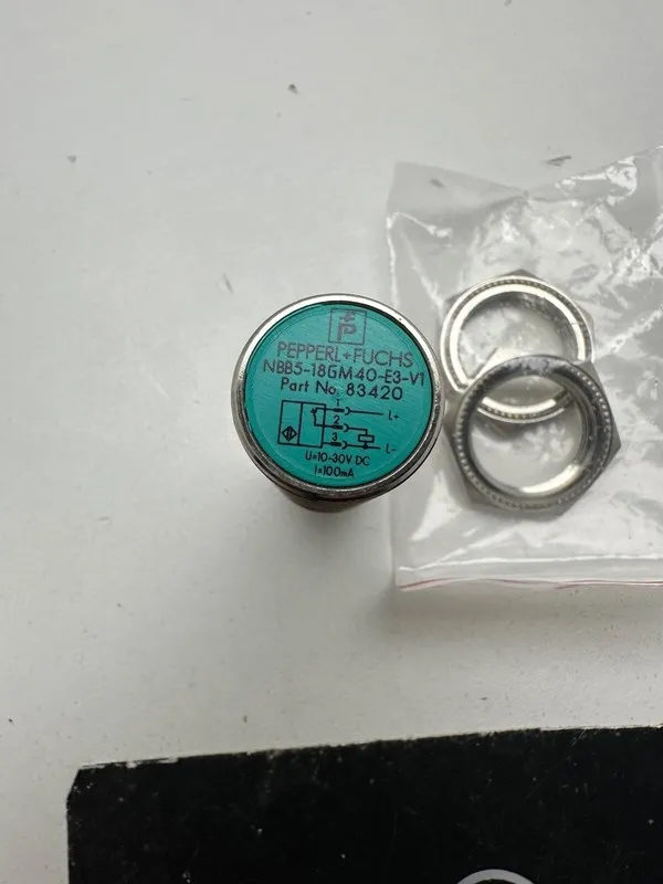 Датчик приближения Pepperl Fuchs NBB5-18GM40-E3-V1 Proximity Sensor
