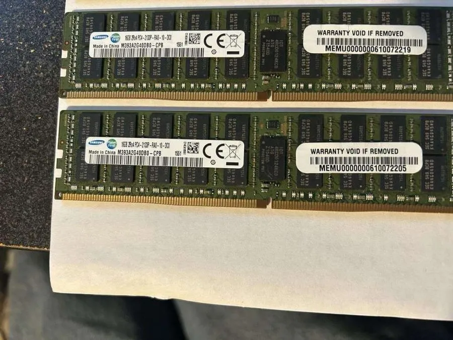 Модуль памяти Samsung 16GB M393A2G40DB0-CPB, PC4-2133P-RA0-10-DC0 DDR4, ECC Regi
