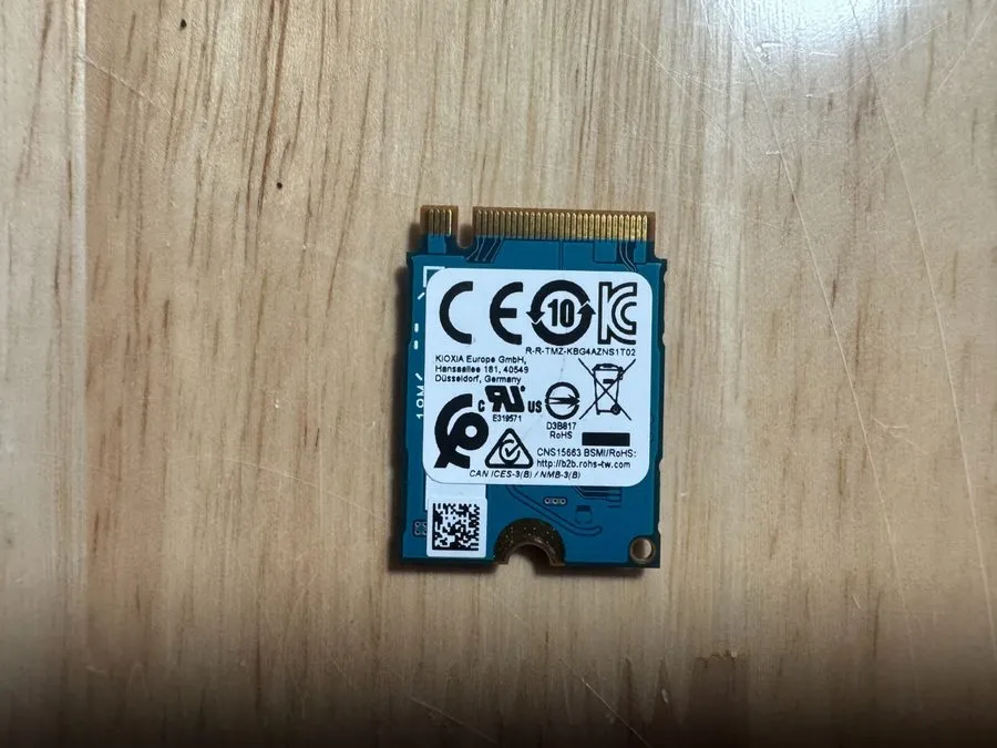 SSD-накопитель KIOXIA Toshiba BG4 128GB M.2 2230 PCIe Gen3 x4 NVMe SSD KBG40ZNS1